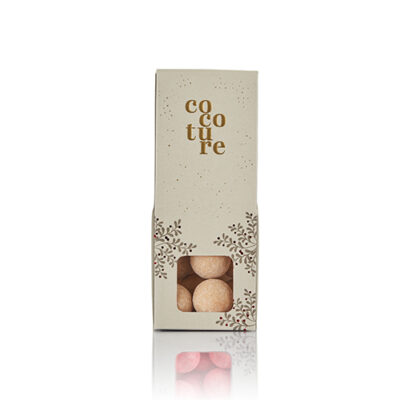 Karamelliseret hvid chokolade med karamel og havsalt i grå Cocoture æske - 55g